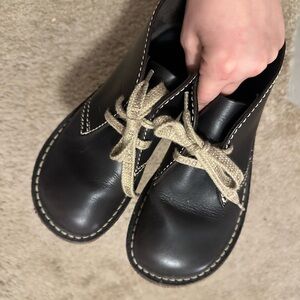 Duckfeet Leather Boots with Cream Laces